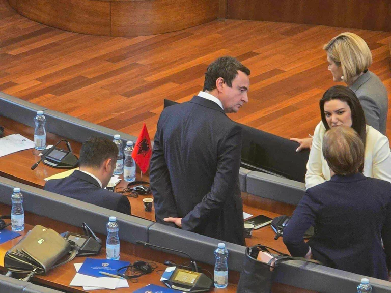 52 * Dehari's bid invites MPs again tomorrow for the last session
