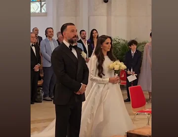 La fille de l'ancien président Ibrahim Rugova, Teuta, épouse Agron Gjilos dans la cathédrale