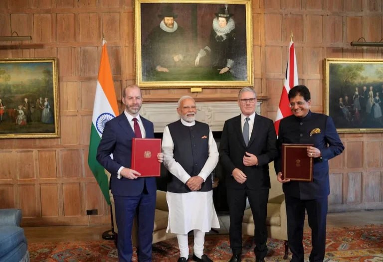 Gran Bretaña e India tratan con el libre comercio