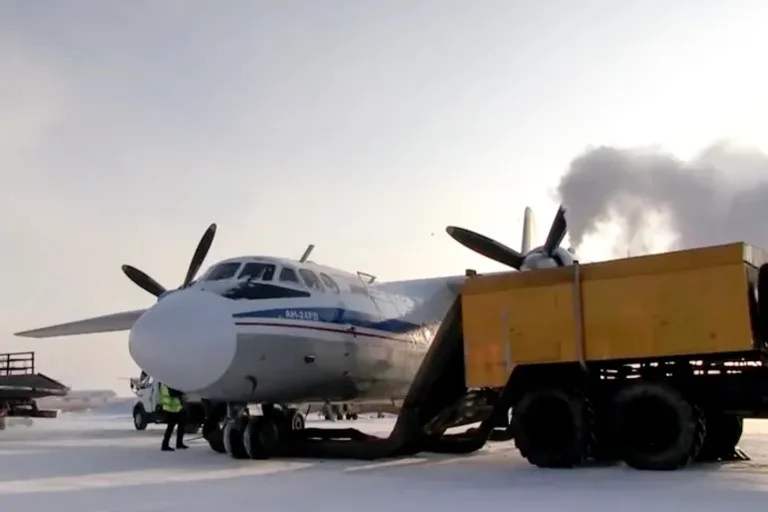 Russia: The plane crashes with about 50 people aboard, the first reports say that there are survivors