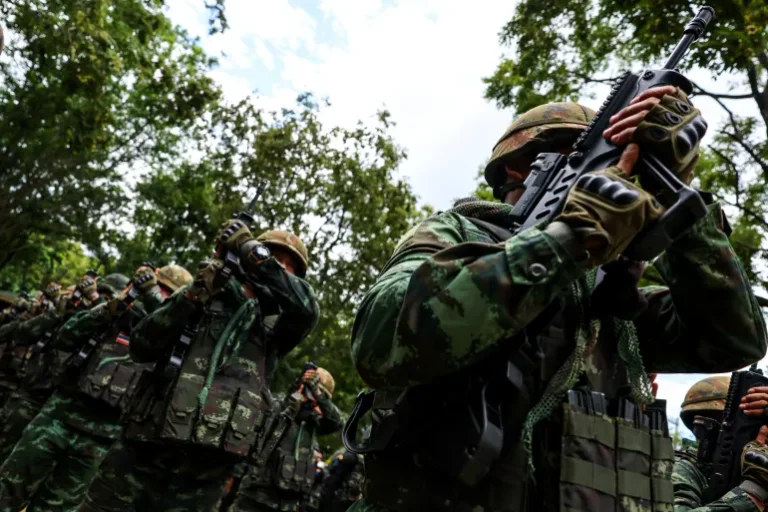Le conflit entre la Thaïlande et le Cambodge a commencé, aurait tué