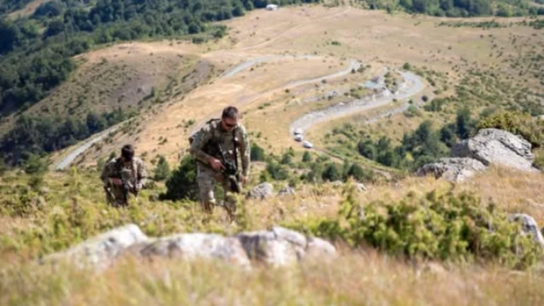 Des soldats américains avec des patrouilles pour la sécurité et la stabilité générale