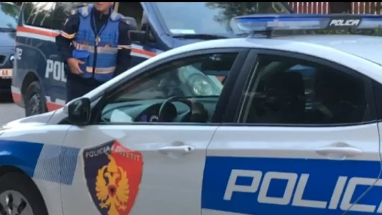 A 15-year-old firearm wound in Tirana