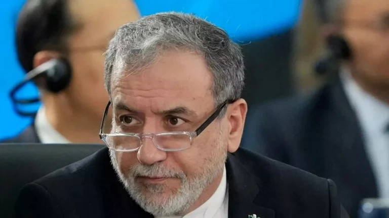 Iran and three European powers ready to resume nuclear talks, foreign minister says