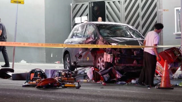 L'écrasement d'un véhicule à Los Angeles va à 30 blessés