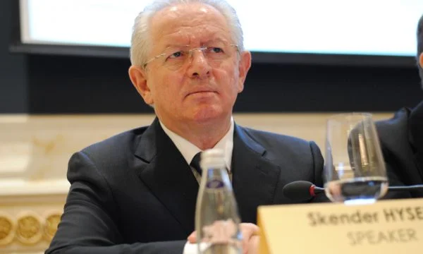 Skender Hyseni: Kurti dje nga Brukseli foli sikur t’i drejtohej ndonjë tubimi të VV-së diku në ndonjë fshat të Kosovës