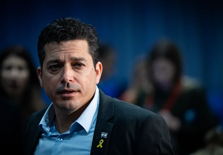 Israeli minister: Syria's al-Sahar president must be eliminated immediately