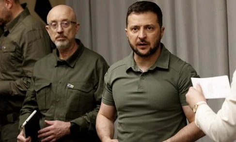 Il primo ministro dell'Ucraina si dimette