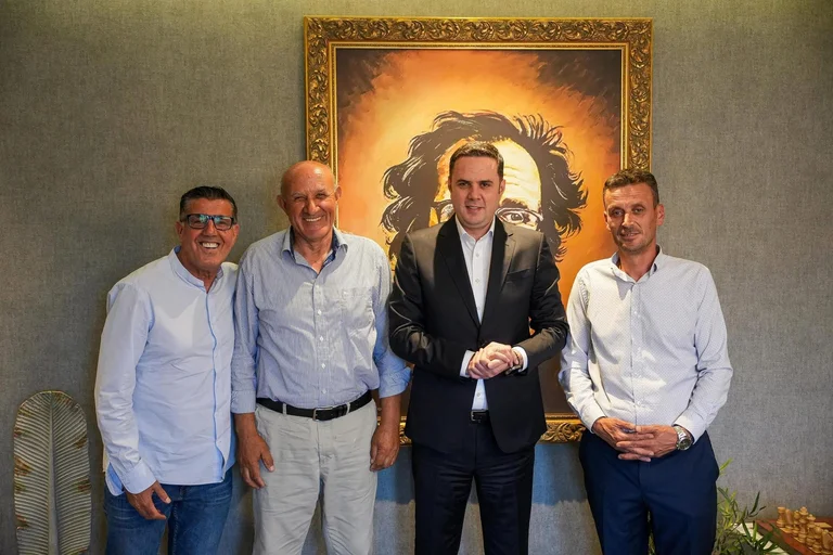 LDK à Kamenica vit pour les élections locales avec Shaip Surdullin