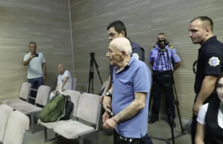 Kriegsverbrechen, die in Gjakova wegen der Übersetzung verschoben wurden