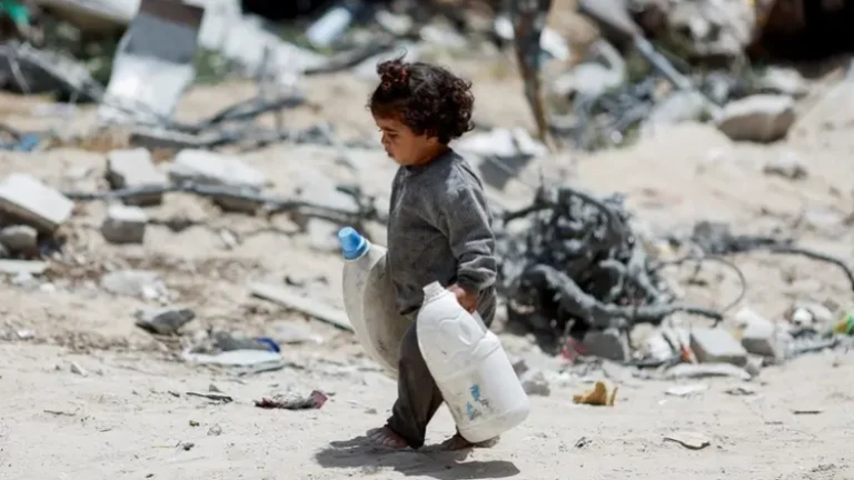 Six Palestinian children killed while waiting for water