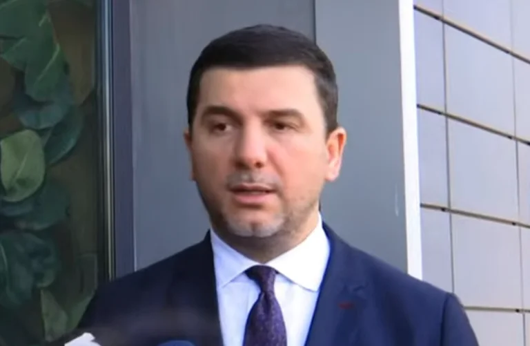 Memli Krasniqi rencontre aujourd'hui un haut fonctionnaire du DAS