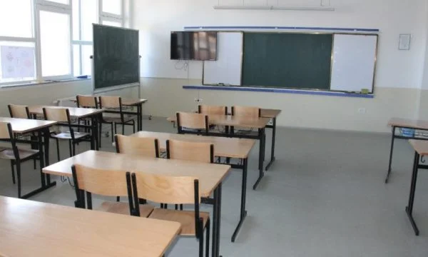 Kjo është gjendja e pandemisë në shkollat e Mitrovicës