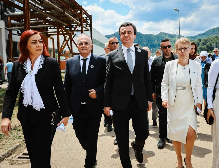 Citaku nach Kurt ging mit Martin Berisha nach Srebrenica: Anger, Entfeuchtung für Kosovo, Opfer