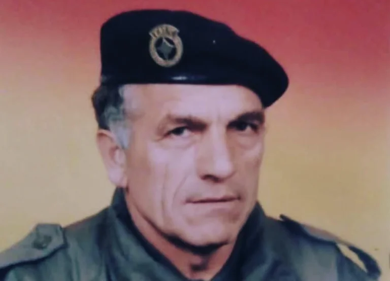 Ejet Elshani, ehemaliger Heimatmann der Befreiungsarmee im Kosovo