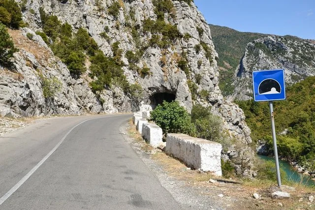 “I lividi sul collo erano stati immersi in una corda da parte di” e nuovi dettagli dall'omicidio del giovane in Albania