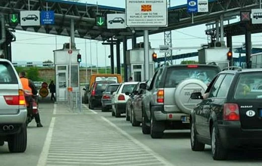 Riaprire il confine attraversando Han, Elez