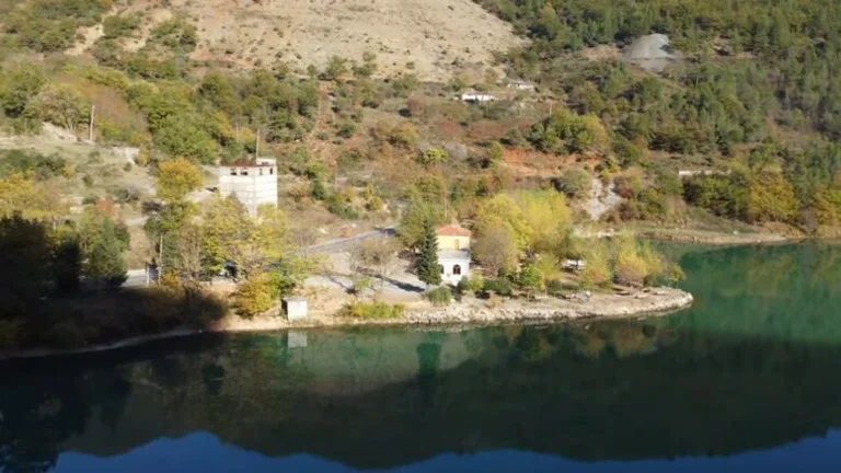 23-year-old is dead by Shkopet Lake, while car inside water