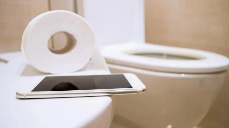 Application that works without Internet and phone numbers