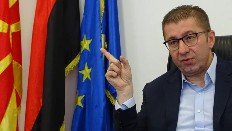 “Taxa für Singles”, Mickoski-Warnung löst die Debatte in Nordmazedonien aus