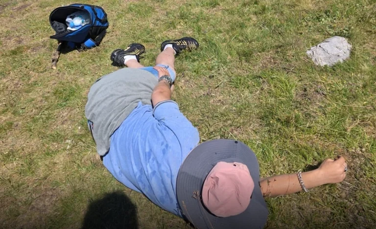 Two tourists saved from Mount Corab had eaten poisonous plants