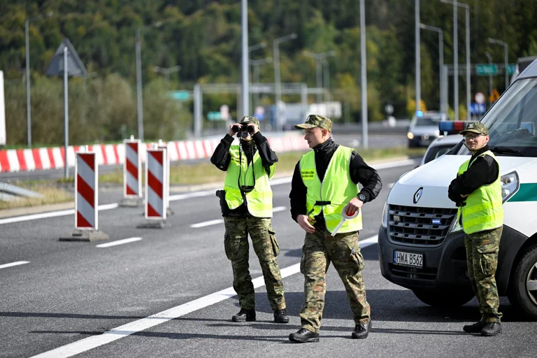 Poland imposes border controls with Germany, Lithuania