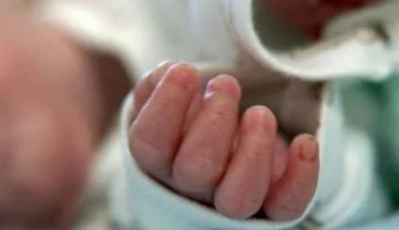 Renowned actress becomes mother at 53 for the third time