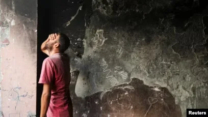 Israeli air strikes kill 33 Palestinians in Gaza