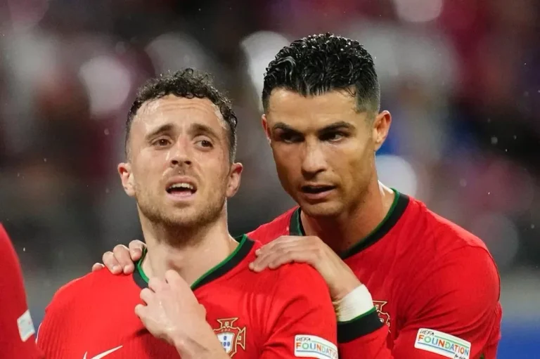 Ronaldo's sister defends the Portuguese star for missing Yota's funeral