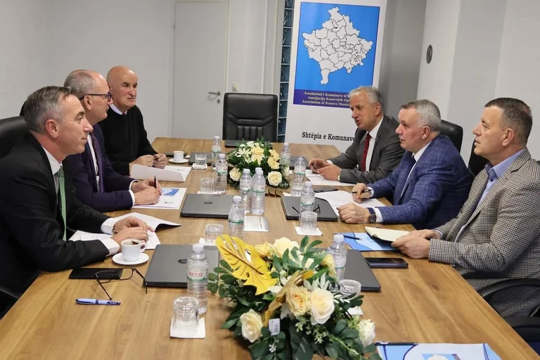 AKK: Finance Ministry is blocking property assessment, local development threatened