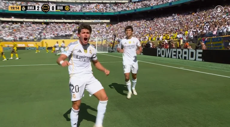 Nochmals ist Real Madrid Tor