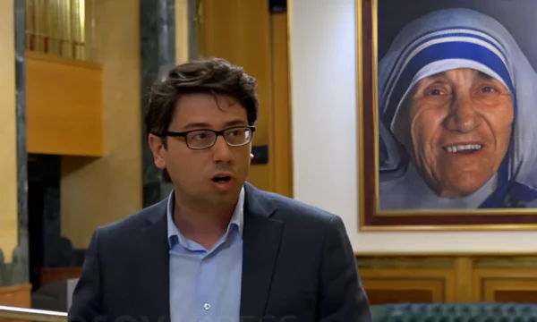 Murati blâme l'opposition : pas de changement dans l'ordre du jour, c'est de la calomnie.