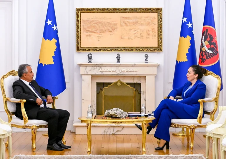 El Presidente Osmani se reúne con Etem Arifin
