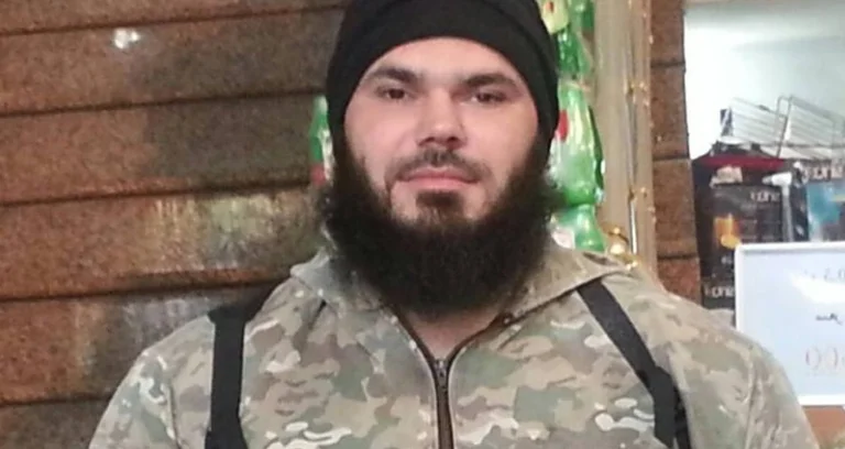 Murat Derjani condannato a 20 anni di carcere per crimini contro l'umanità