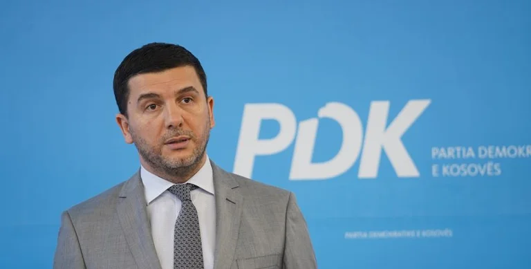 Krasniqi: Vizioni i Rugovës për orientimin euro-atlantik të Kosovës duhet vlerësuar gjithmonë