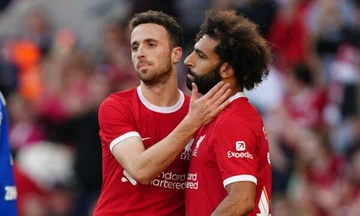 Salah bricht nach dem tragischen Tod von Diogo Jota aus, kehrt früher nach England zurück