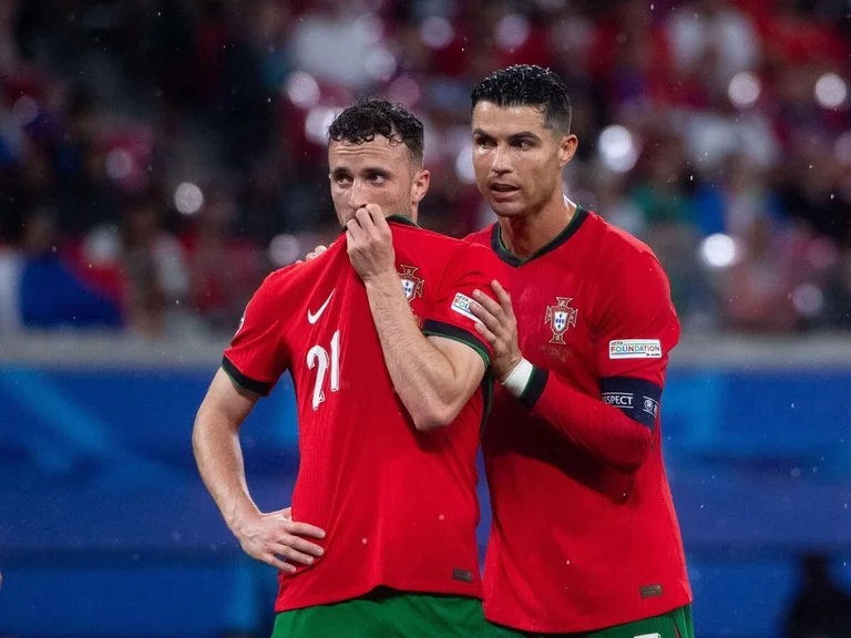 La réponse passionnante de Ronaldo à Satan: Ça n'a pas de sens, on était juste des nationaux.