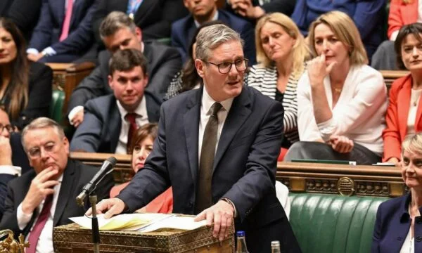 Starmer podría colapsar como primer ministro dentro de meses, dos altos diputados de Labus dicen