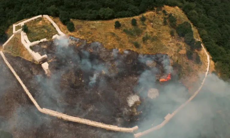 L'incendie implique un terrain à la forteresse de Culina à Kamenica, détails de la police