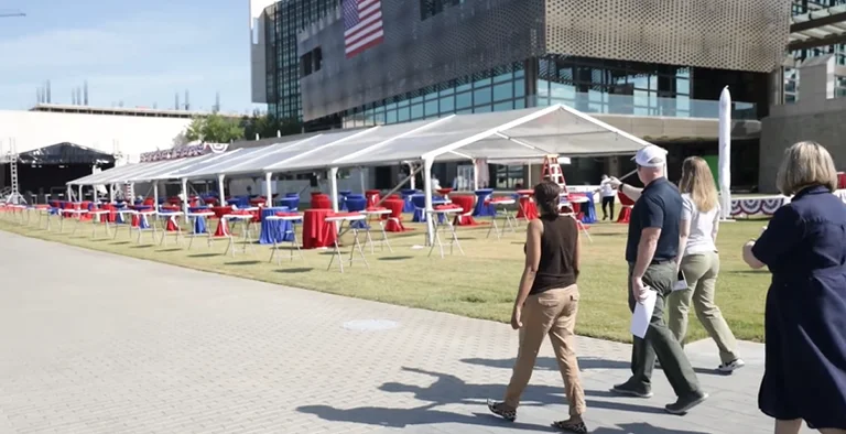 L'ambassade américaine à Pristina lance les préparatifs du 249e anniversaire de l'indépendance (Vidéo)