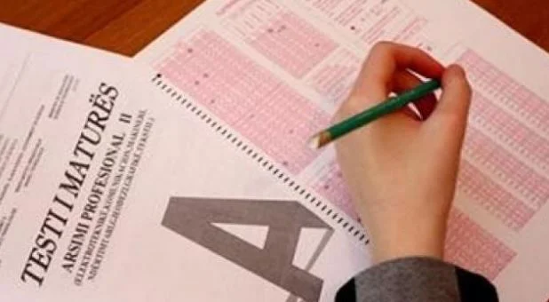 The State Math Proving ended, some students left for phone use