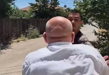 Lotta tra albanesi e serbi nel nord di Mitrovica