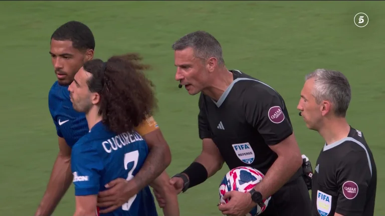 El partido de Chelsea: Benoffa se cierra en el minuto 85 debido al mal tiempo.