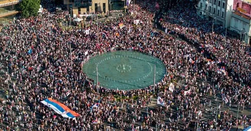“Time is over, victory will be ours”, mass student protests in Serbia continue