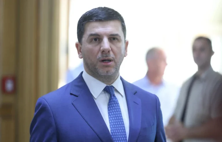 Krasniqi: Kurt non cambierà.