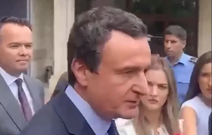 Kurti parle avant de rencontrer les dirigeants du parti : Voyons qui vient.