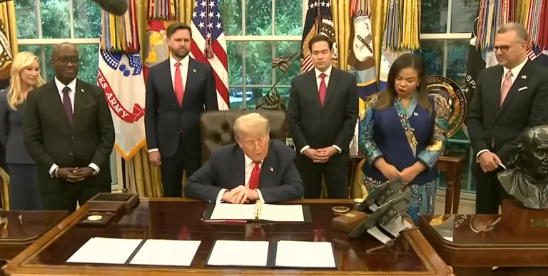 Trump from Oval Office: A friend in Serbia told me they would go back to war with Kosovo, we stopped him