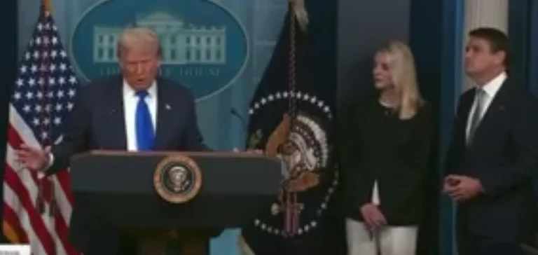 Trump thotë se kishte kërcënuar Serbinë me ndalje të tregtisë me SHBA-në pas rrezikut për luftë me Kosovën