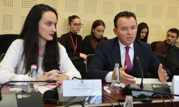 Faton Peci tritt zurück