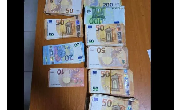 Customs grabs 55 thousand euros undeclared in Vmica